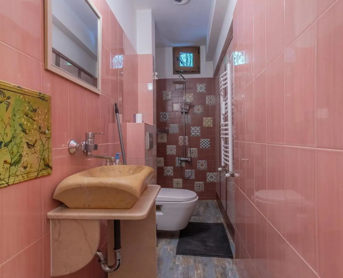 Two Homelike Apartments By Ndk And Vitosha Blvd With 2 Free Parking Spots 소피아 불가리아