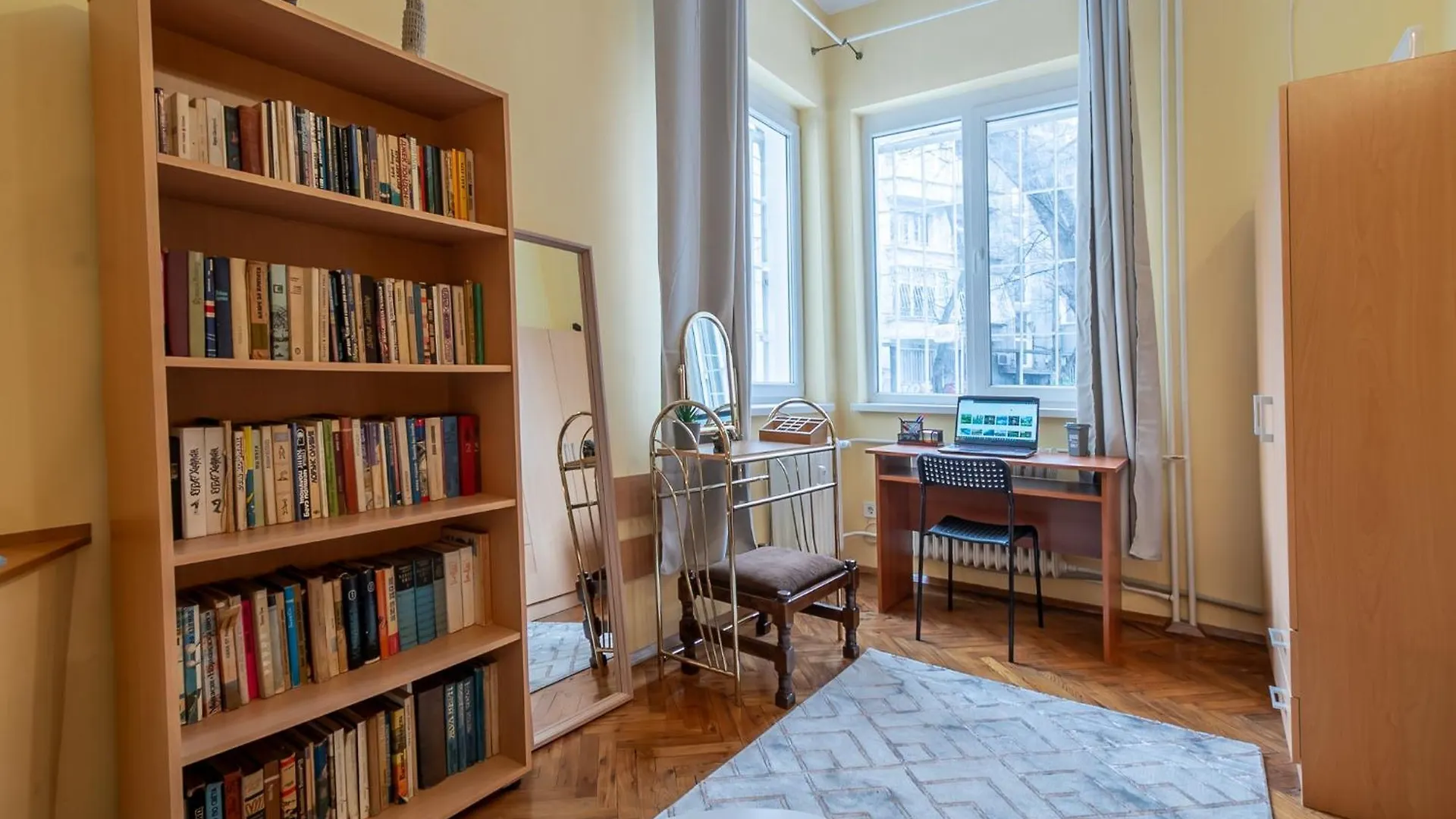 Two Homelike Apartments By Ndk And Vitosha Blvd With 2 Free Parking Spots 소피아